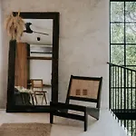 Piece-Of-Art-Loft Between Jungle Trees